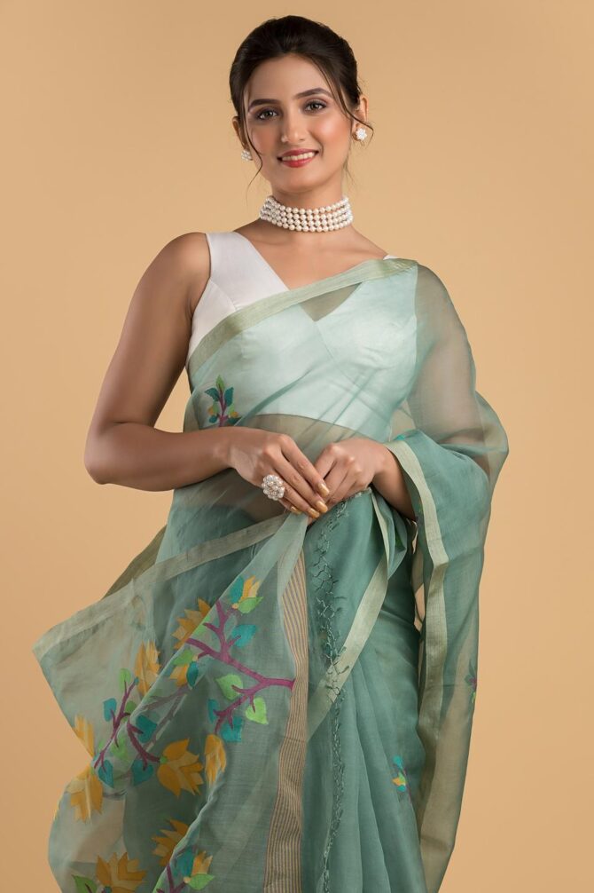 KARISHMA - Image 12