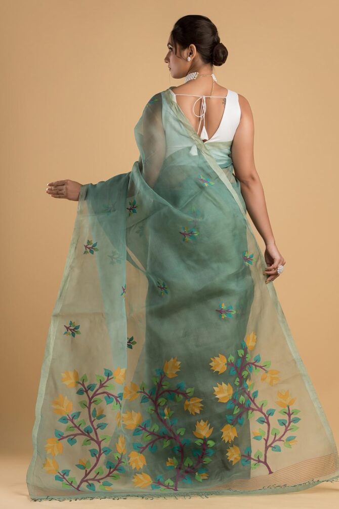 KARISHMA - Image 10