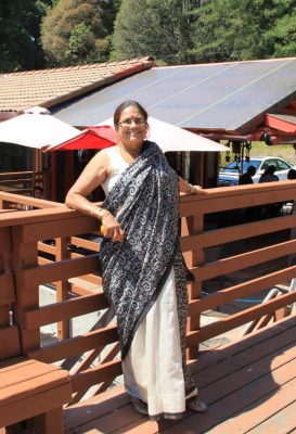 Rubi Maam looks elegant in a beautiful Kosa saree from Silkpetalss 💕